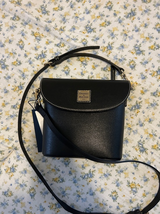 Dooney & Bourke Handbags - Dooney & Bourke Black Crossbody with Gold Hardware